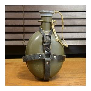 チェコ軍放出品 キャンティーン M60 アルミ製 レザーストラップ付