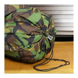 オランダ軍放出品 コンプレッションバッグ 寝袋収納用 ナイロン製 迷彩