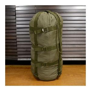 オーストリア軍放出品 コンプレッションバッグ 寝袋収納用 カリンシア