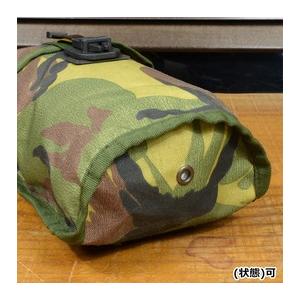 オランダ軍放出品 ボトルポーチ MOLLE対応 ウッドランド迷彩 [ 難あり