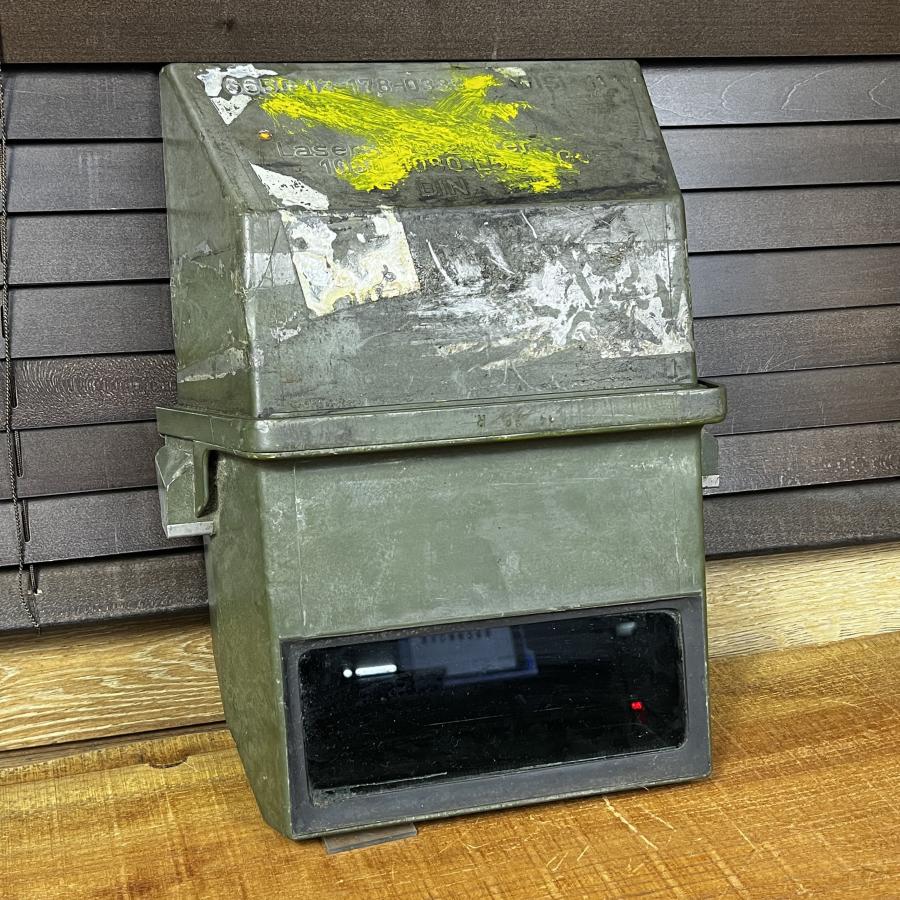 ドイツ軍放出品 ドイツ軍レオパルト1戦車ペリスコープ(潜望鏡) ガラス