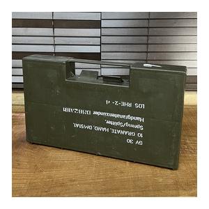 ドイツ軍放出品 手榴弾ケース OD 10発収納可能 [ 可 ] 手榴弾箱