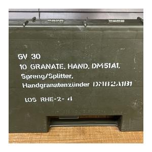 ドイツ軍放出品 手榴弾ケース OD 10発収納可能 [ 可 ] 手榴弾箱