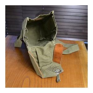 ベルギー軍放出品 ガスマスクバッグ スリムタイプ M51ガスマスク用