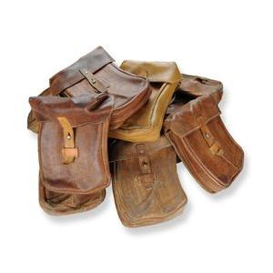 チェコ軍放出品 マガジンポーチ Vz58マガジン用 レザー製 革 アサルト