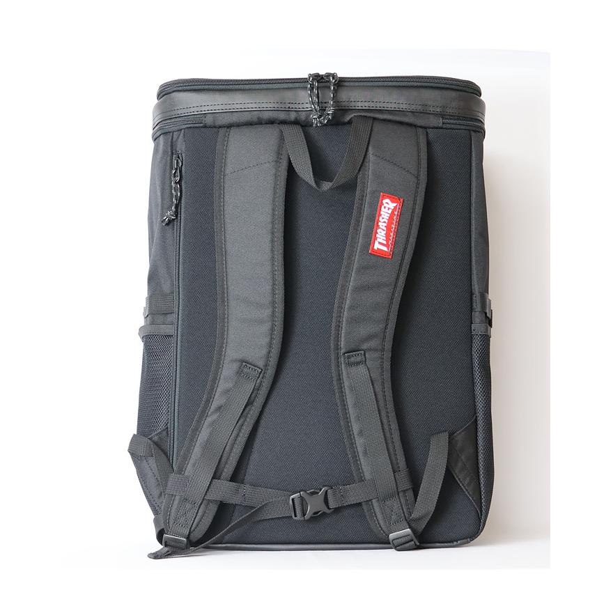 THRASHER（スラッシャー） バックパック ボックス 30L スクエア