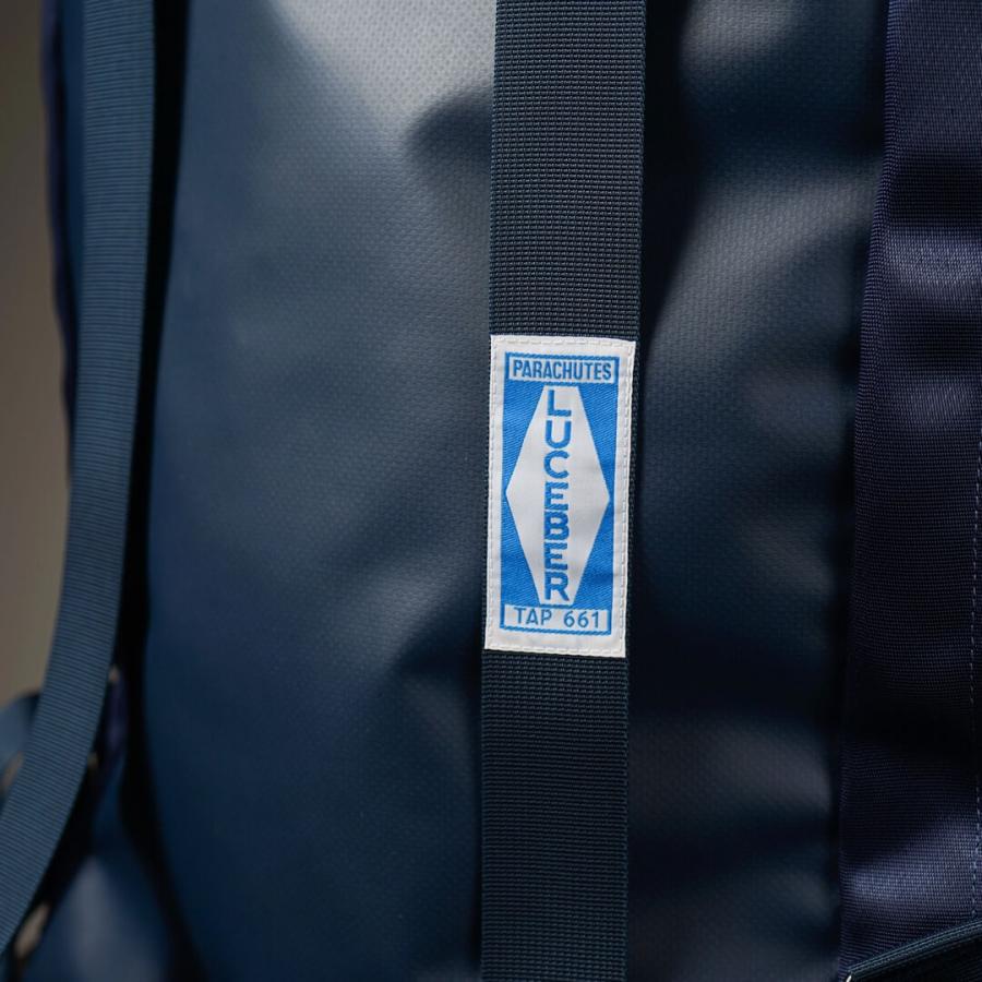 WEIRDO（ウィアード） x ルースバー パラシュート バックパック