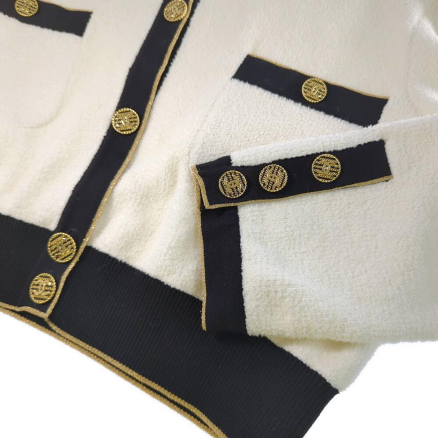 CHANEL（シャネル） ココボタン・クロップド・ノーカラージャケット