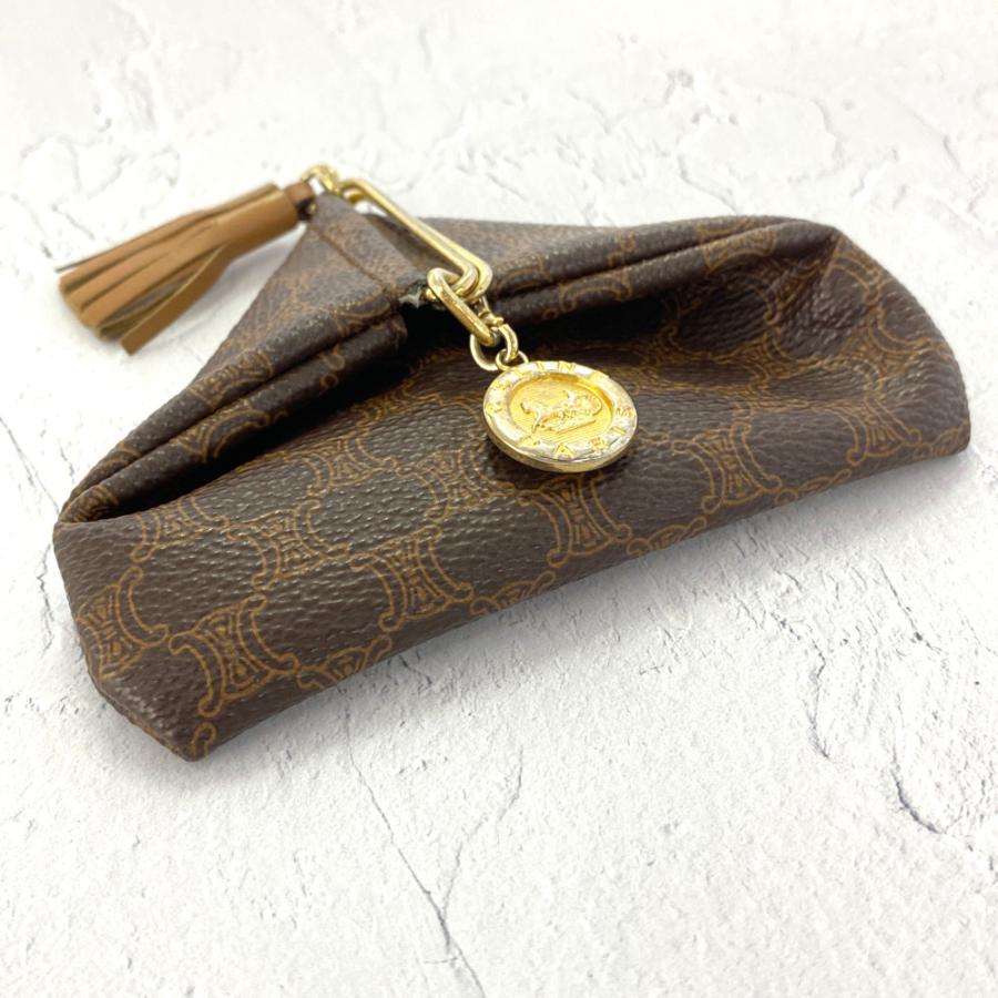 CELINE セリーヌ ブラゾン マカダム 折りたたみ 三角コイン CELINE セリーヌ ブラゾン マカダム 折りたたみ 三角コイン