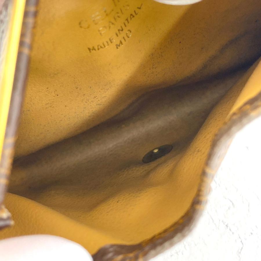CELINE セリーヌ ブラゾン マカダム 折りたたみ 三角コイン CELINE セリーヌ ブラゾン マカダム 折りたたみ 三角コイン