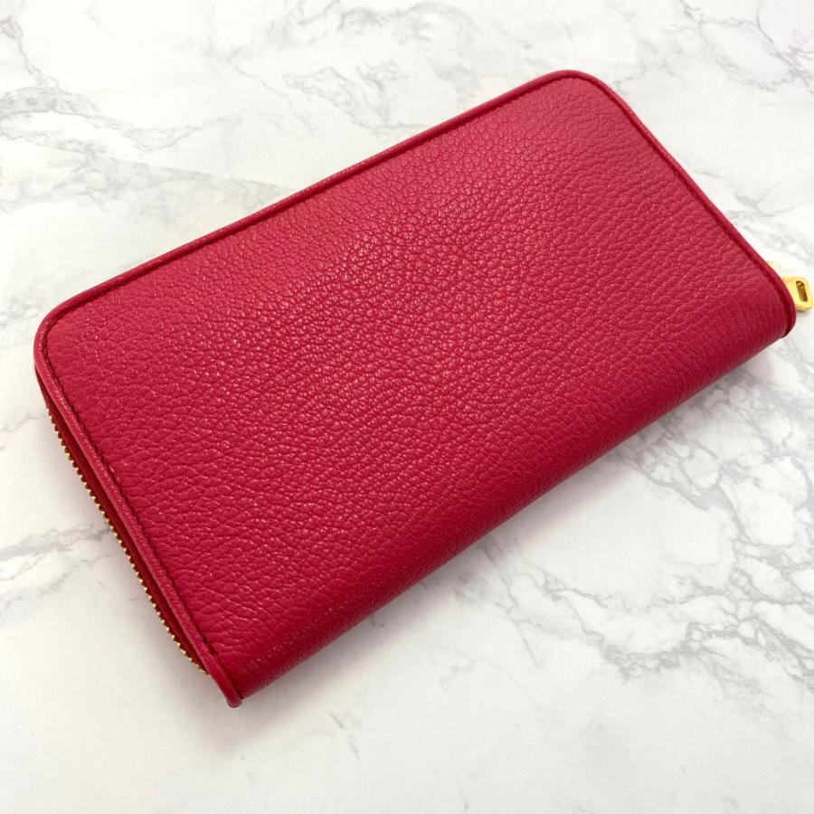 miu miu（ミュウミュウ） ロゴ金具 マドラスレザー ラウンドファスナー