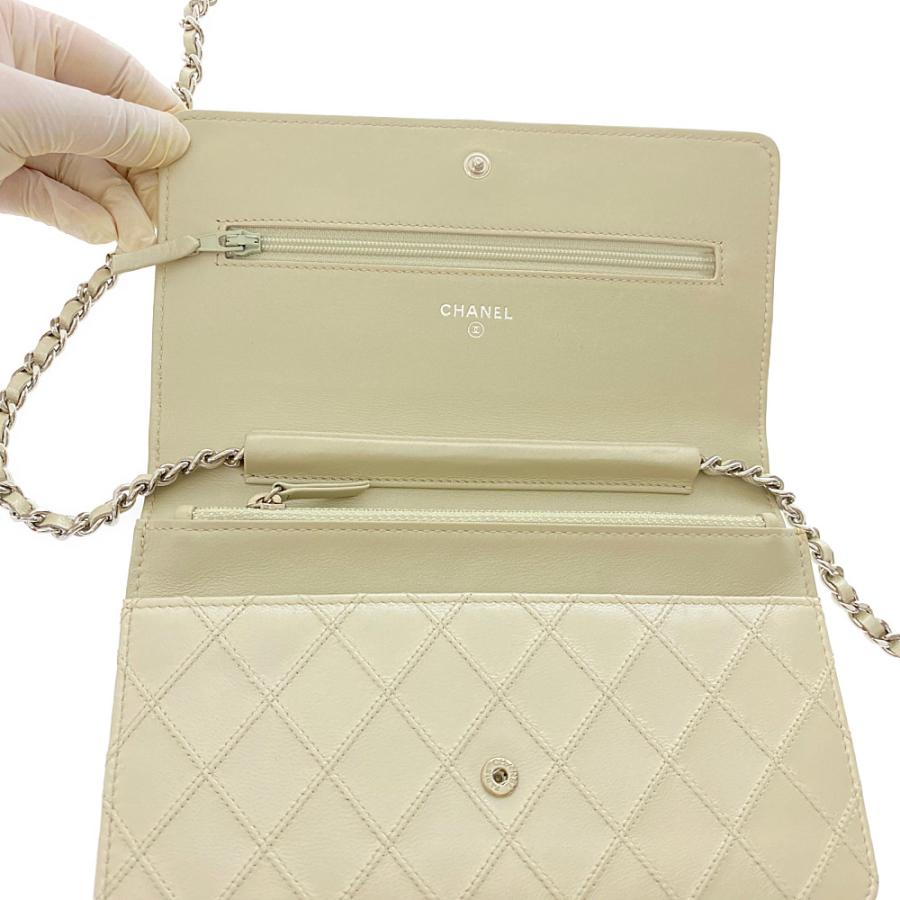 CHANEL（シャネル） ビコローレ・チェーンウォレット財布/ホワイト系