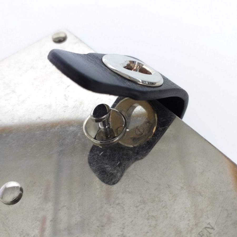 アレキサンダーマックイーン 名刺入れカードケース 折り メタル×レザー