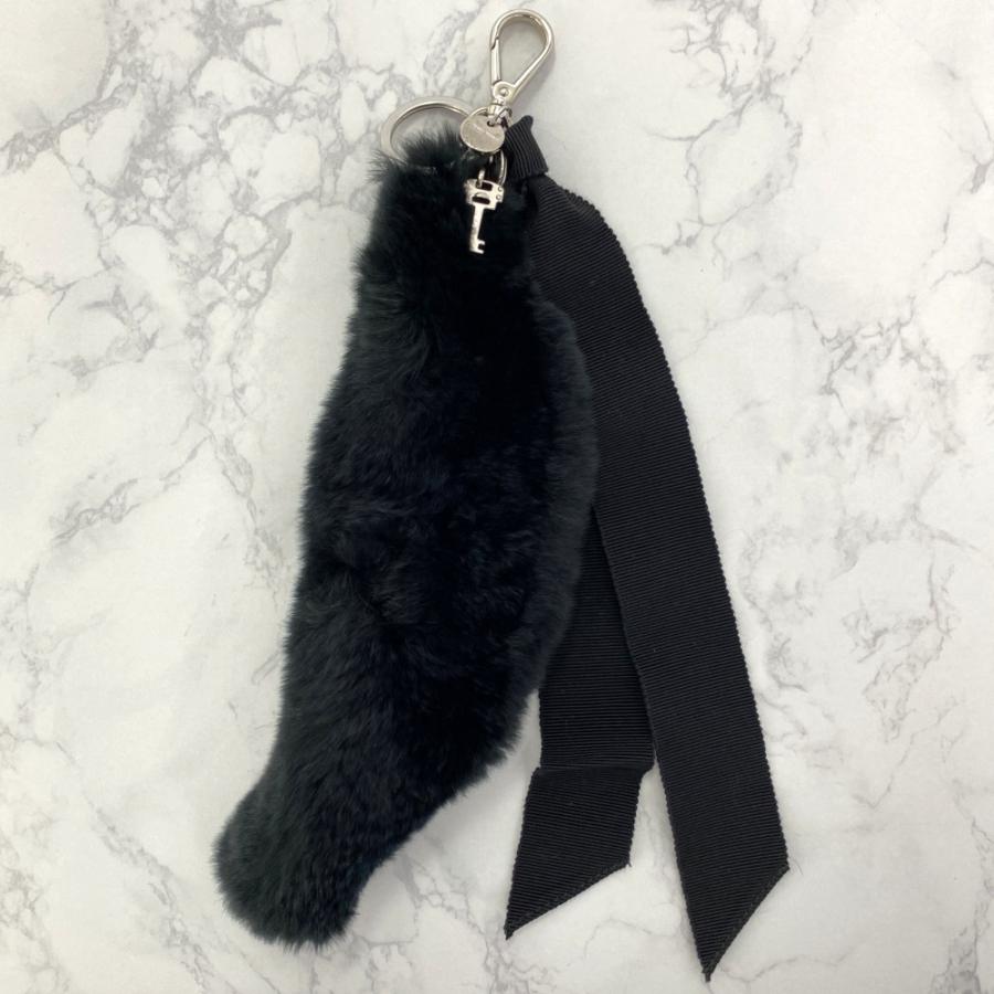 miu miu（ミュウミュウ） ファー バッグチャームバッグアクセサリー 