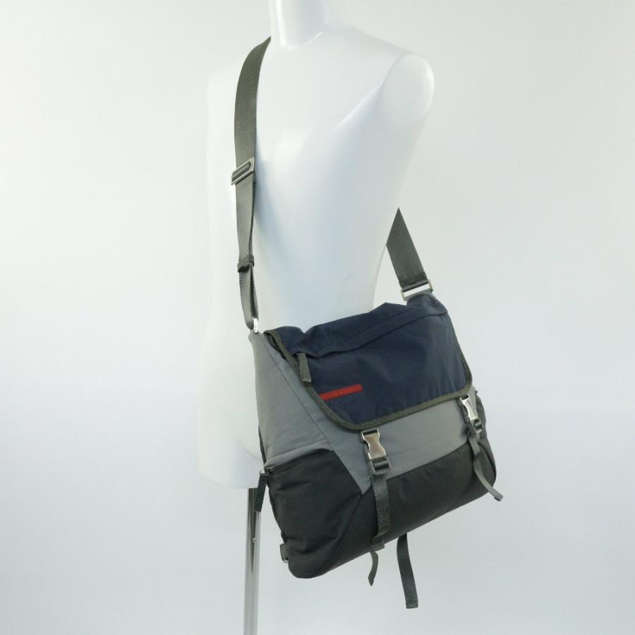 PRADA プラダ スポーツライン・ナイロン・斜め掛けショルダー PRADA プラダ スポーツライン・ナイロン・斜め掛けショルダー