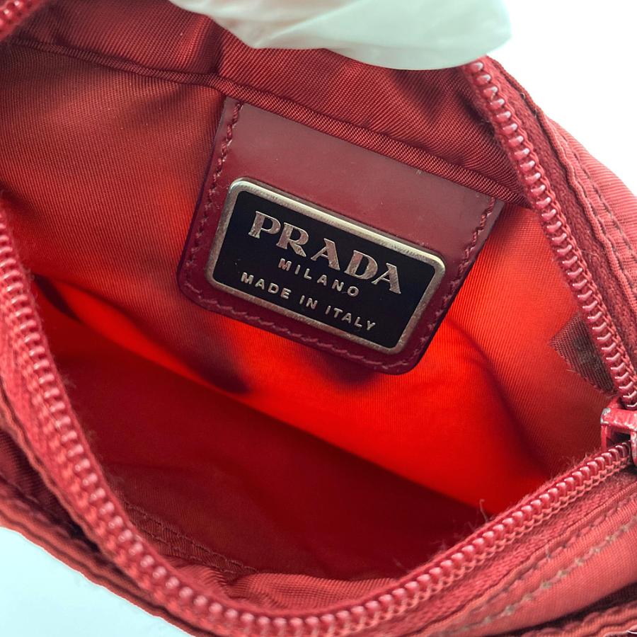 PRADA（プラダ） ナイロン 斜め掛け ショルダーバッグ ポシェット