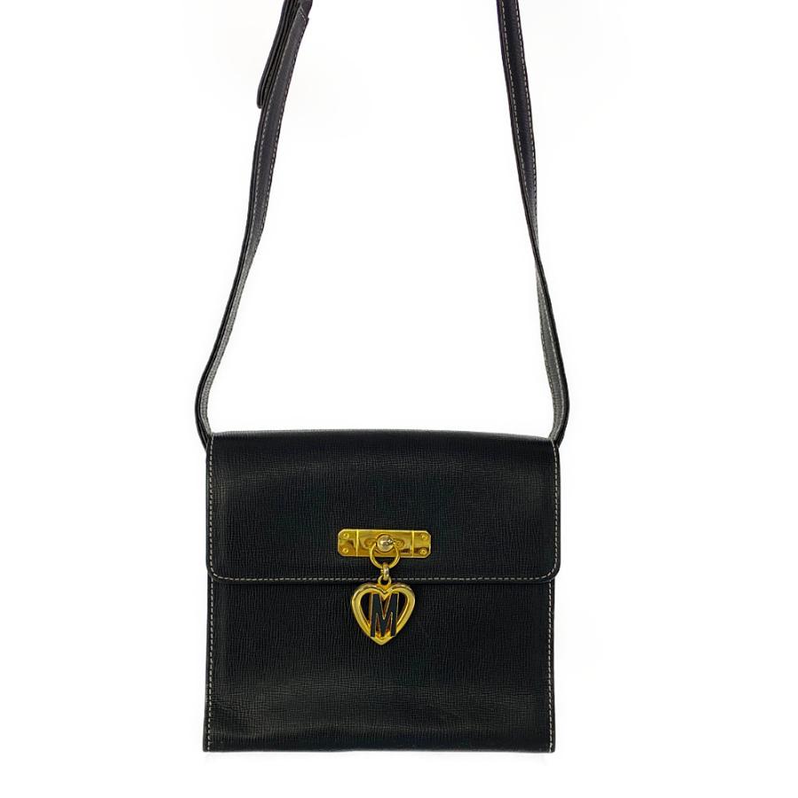 モスキーノチープアンドシック ハート金具付・フラップレザー  
