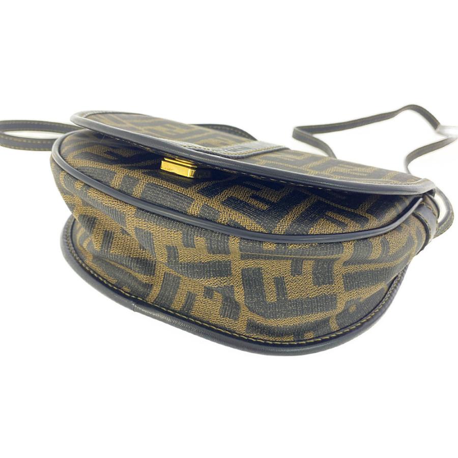 Fendi ズッカ柄　ワンハンドバッグ　ハーフムーン 美品✨】フェンディ ワンショルダーバッグ 肩掛け ハーフムーン