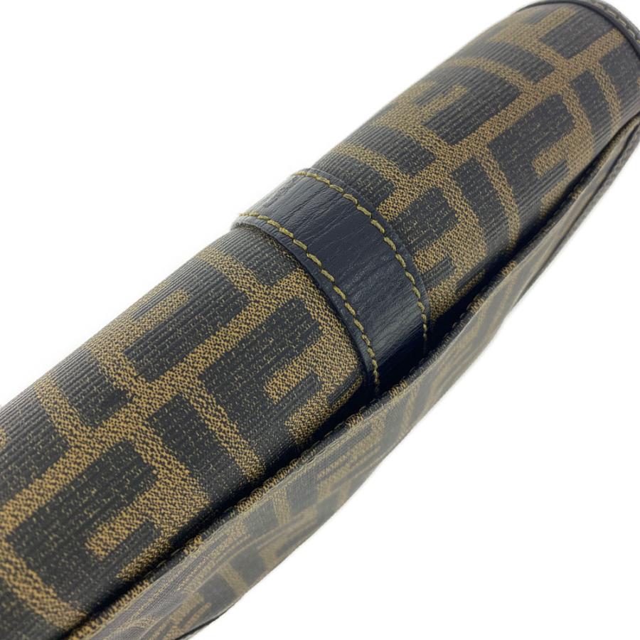 Fendi ズッカ柄　ワンハンドバッグ　ハーフムーン 美品✨】フェンディ ワンショルダーバッグ 肩掛け ハーフムーン