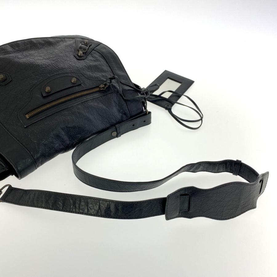 BALENCIAGA（バレンシアガ） クラシック・ネオフォルク・ショルダー