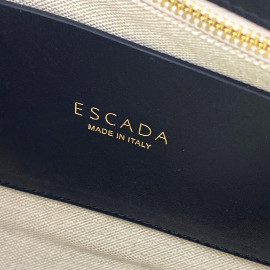 ESCADA エスカーダ ゴールドハートバックル チェーンショルダー ESCADA エスカーダ ゴールドハートバックル チェーンショルダー