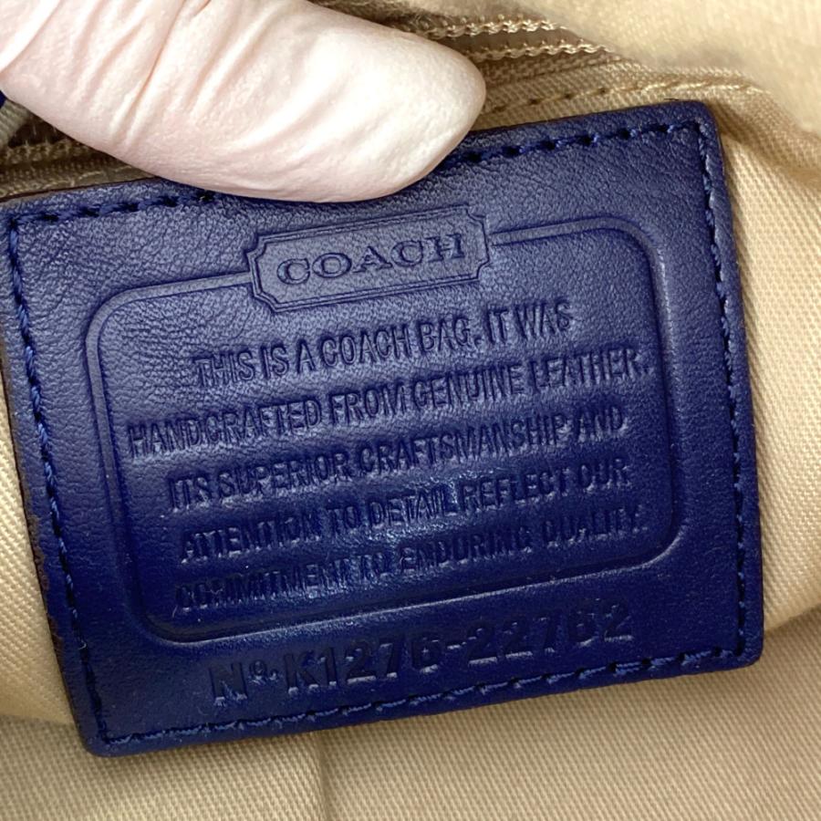 COACH（コーチ） レガシー・パンチング タッセル ショルダーバッグ