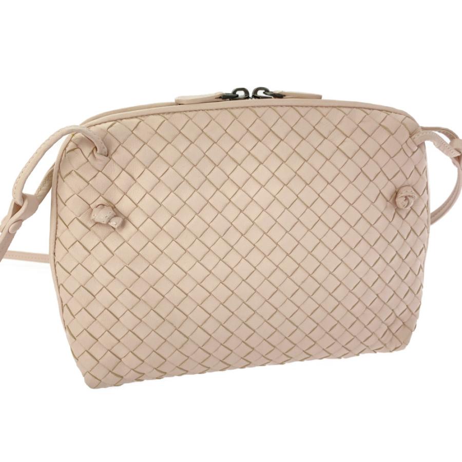 ボッテガヴェネタ イントレチャート・レザー クロスボディ