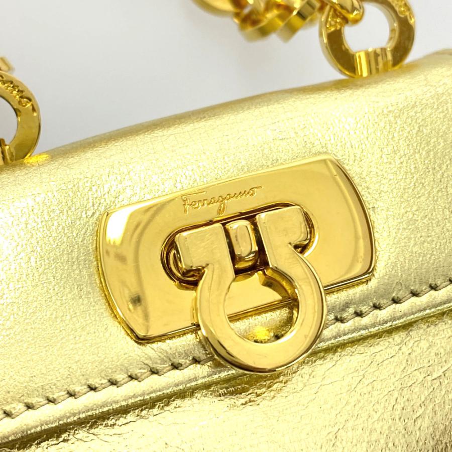 美品　サルヴァトーレフェラガモ　ハンドバッグ　ダブルガンチーニ　ゴールド系　鞄 極 美品 Salvatore Ferragamo サルヴァトーレフェラガモ