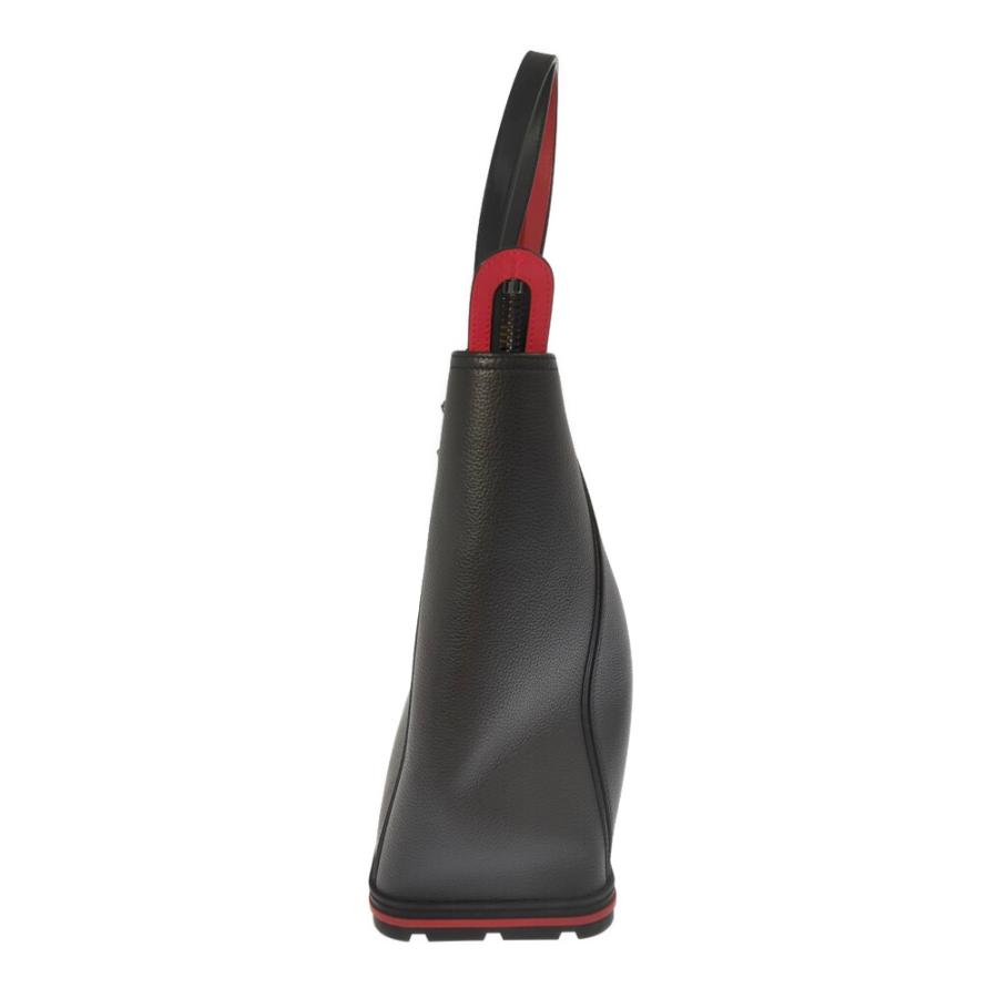 Christian Louboutin クリスチャンルブタン カバイカー・レザー