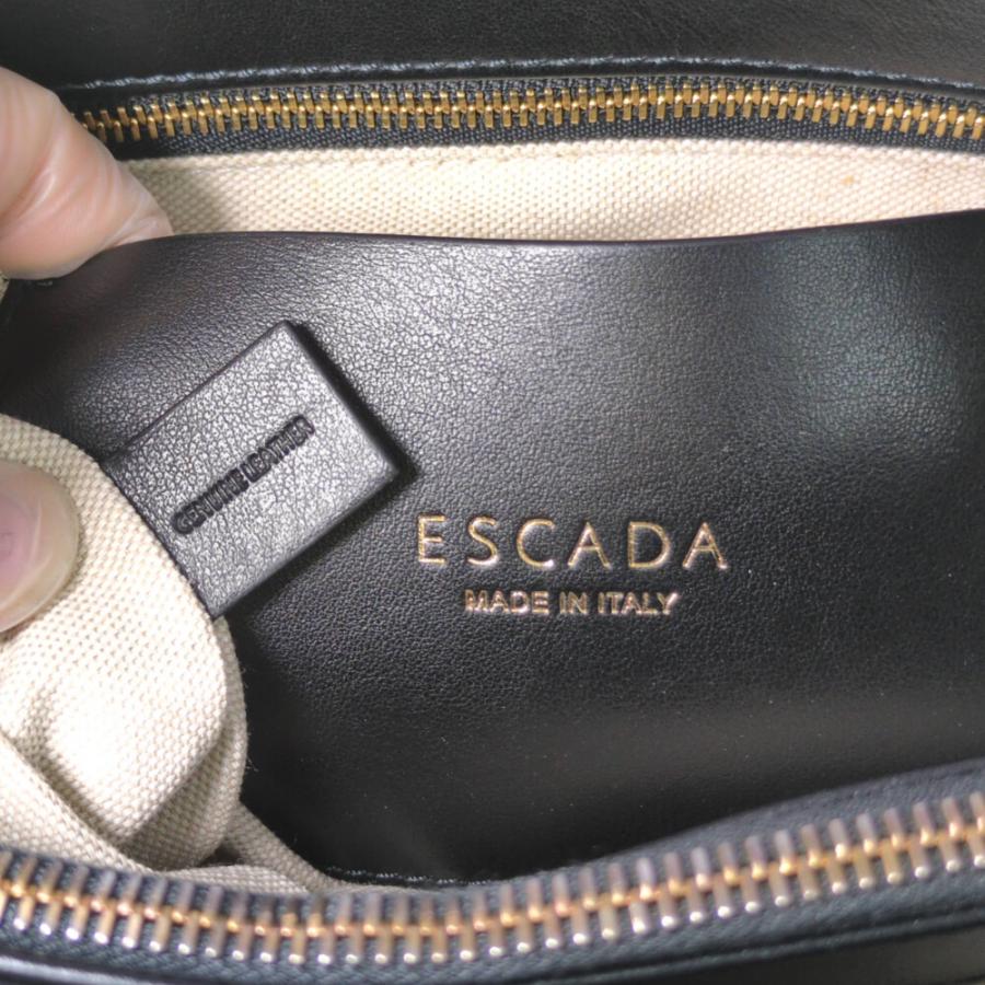 ESCADA（エスカーダ） ゴールドハートバックル キルティング チェーン