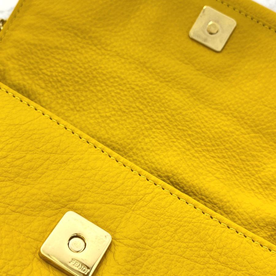 FENDI フェンディ FFロゴ レザー チェーンショルダーバッグ FENDI フェンディ FFロゴ レザー チェーンショルダーバッグ