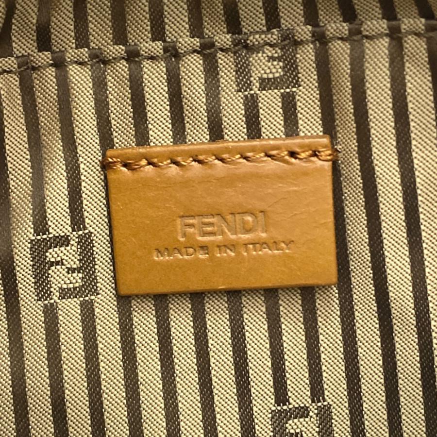 FENDI フェンディ FFロゴ レザー チェーンショルダーバッグ FENDI フェンディ FFロゴ レザー チェーンショルダーバッグ