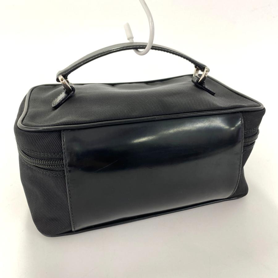 GUCCI バニティバッグ パテントレザー ブラック 032 1956 0150 1円 □美品□ GUCCI グッチ 032 1956 0150 バンブー パテント