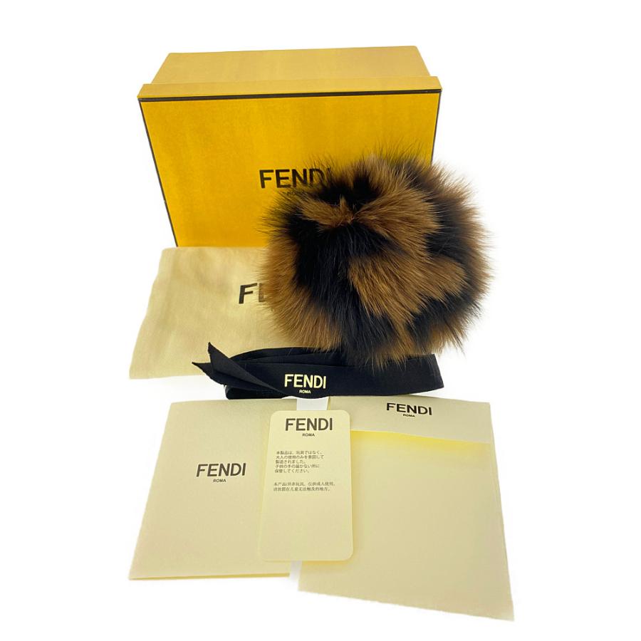 FENDI フェンディ FFロゴファーポンポンチャーム・バック
