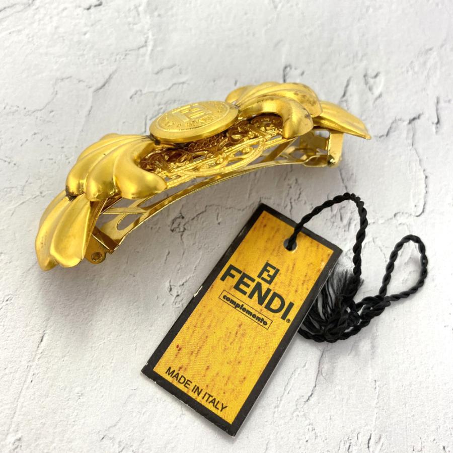希少　FENDI ロゴバレッタ 07AB1515-0666-4DA5-8E33-