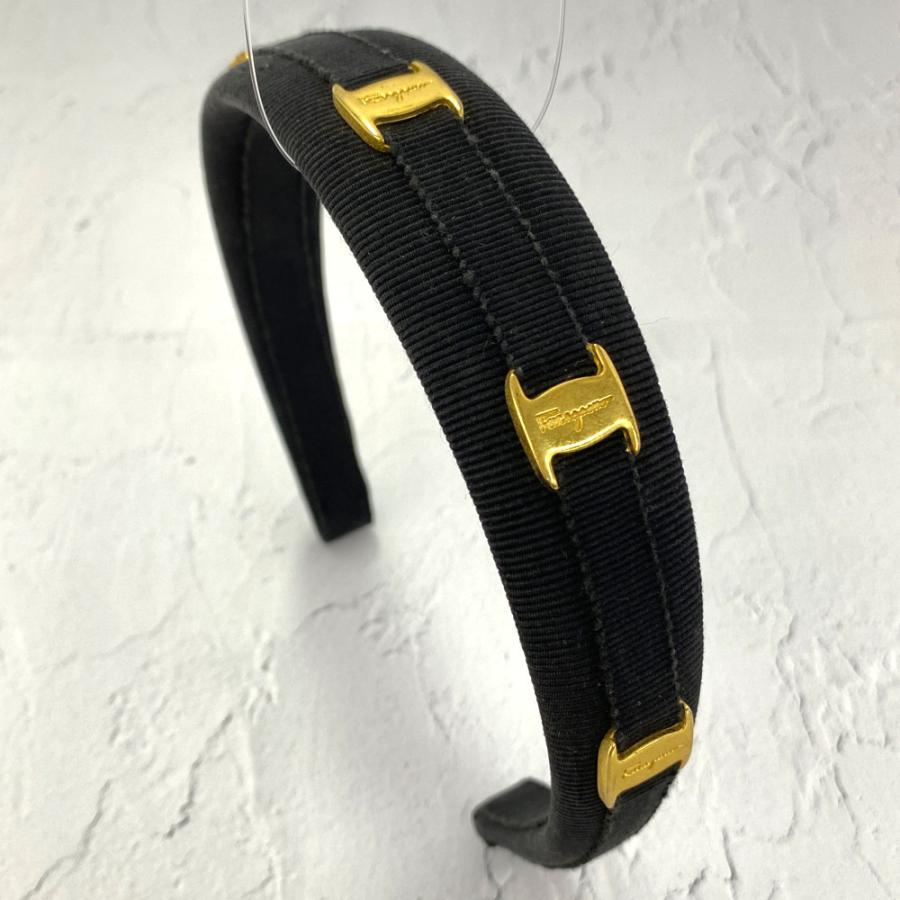 サルヴァトーレフェラガモ ヴァラ金具グログランリボンカチューシャ