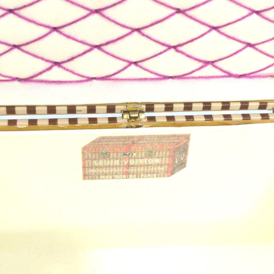 LOUIS VUITTON ルイヴィトン ノベルティ・トランク型 ペーパーウェイト