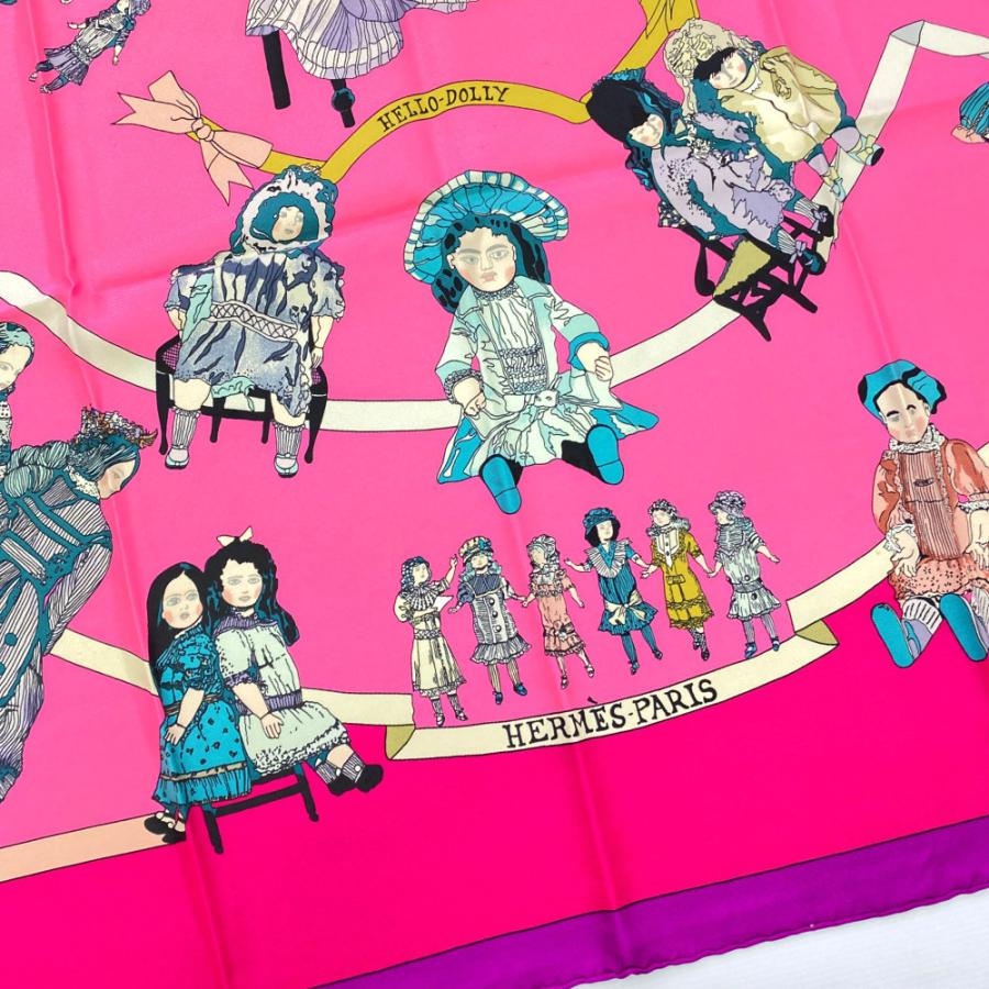 HERMES エルメス カレ90・HELLO DOLLY・人形柄 シルクツイル HERMES エルメス カレ90・HELLO DOLLY・人形柄 シルクツイル
