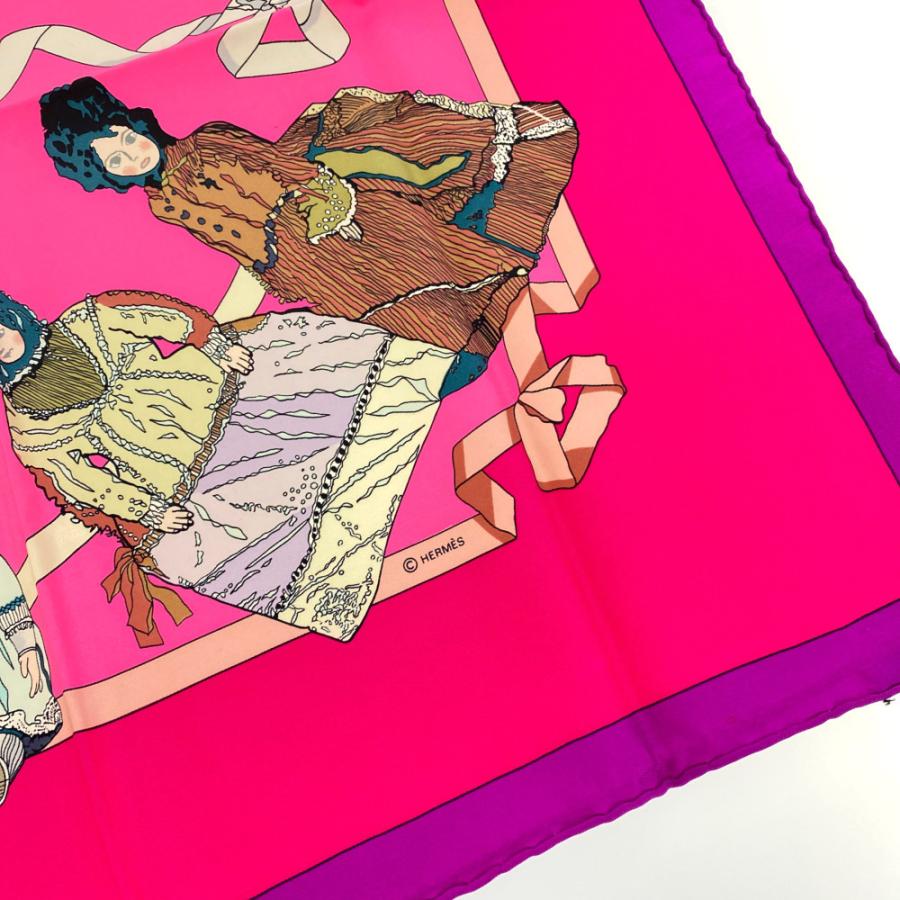 HERMES エルメス カレ90・HELLO DOLLY・人形柄 シルクツイル HERMES エルメス カレ90・HELLO DOLLY・人形柄 シルクツイル