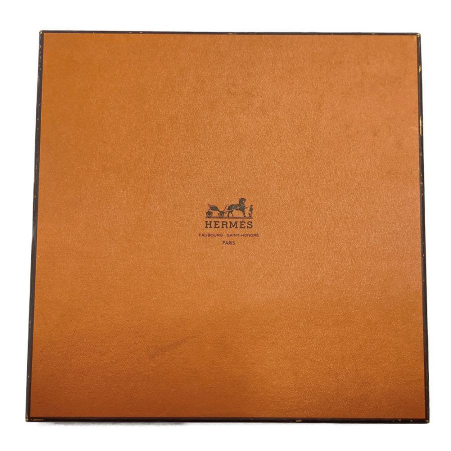 HERMES（エルメス） カレ90・LE LAISSER COURRE・スカーフネックウェア