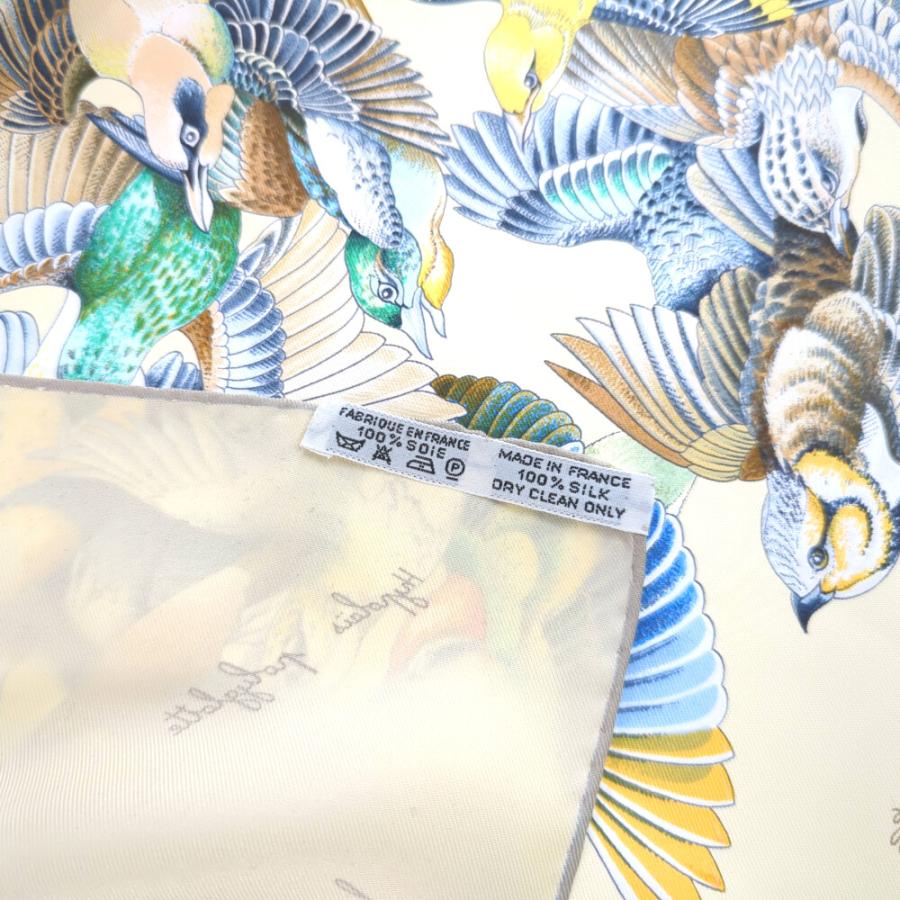 HERMESエルメス　スカーフ　カレ90 バード柄 HERMES（エルメス） カレ90・鳥 バードパターン シルク スカーフ