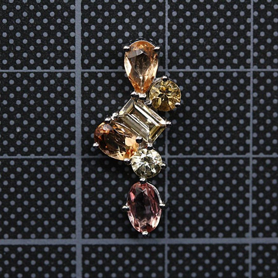 新品K18WGインペリアルトパーズ ペンダントトップ1.52ct