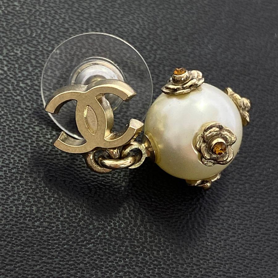 CHANEL シャネル ココマーク カメリア コスチュームパールピアス CHANEL シャネル ココマーク カメリア コスチュームパールピアス