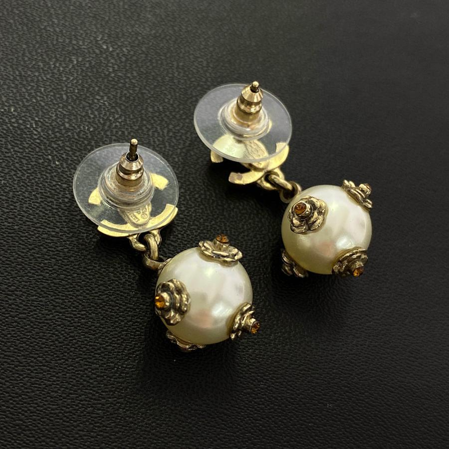 CHANEL シャネル ココマーク カメリア コスチュームパールピアス CHANEL シャネル ココマーク カメリア コスチュームパールピアス