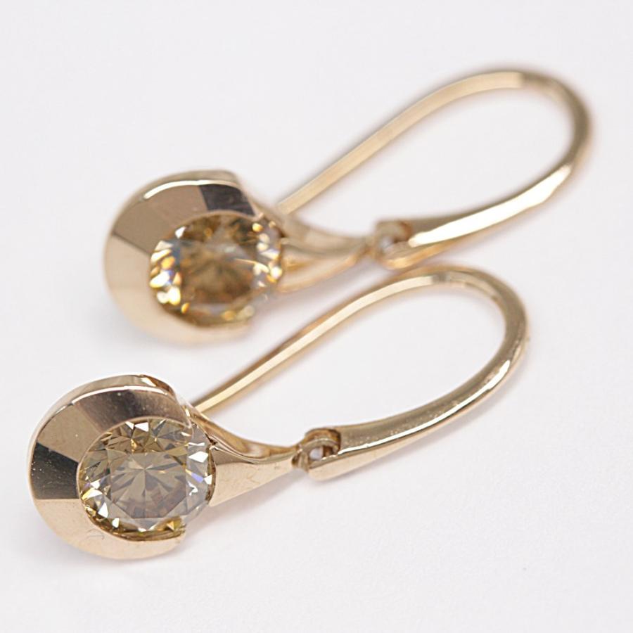 カシケイ ドッツ DOTS・2P・ダイヤモンド・フックピアス/K18PG カシケイ ドッツ DOTS・2P・ダイヤモンド・フックピアス/K18PG