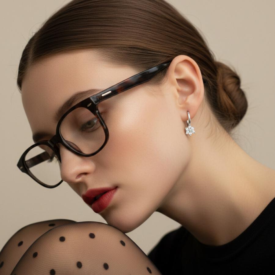 美品 STAR JEWELRY スタージュエリー 7粒 フラワーモチーフ