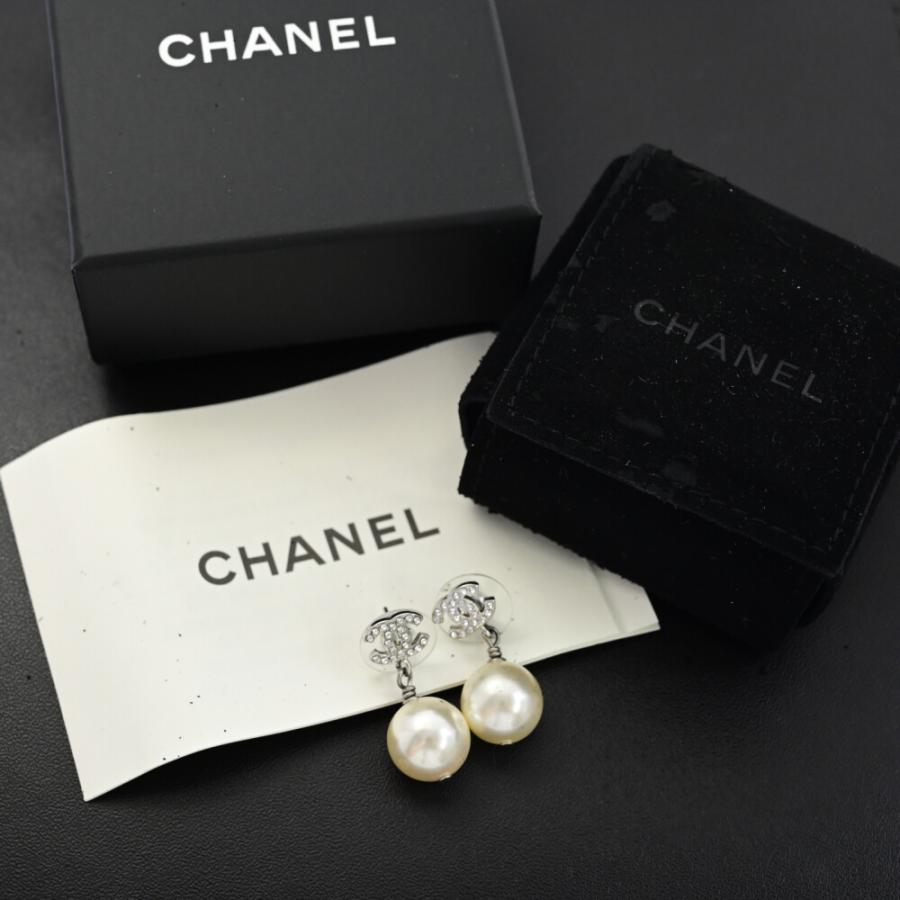 CHANEL パール付きピアス シャネルパール付きピアス