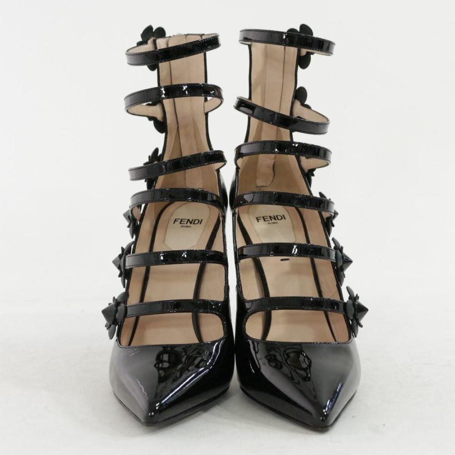 FENDI 美品・フェンディ ポインテッドトゥ・エナメル・フラワー