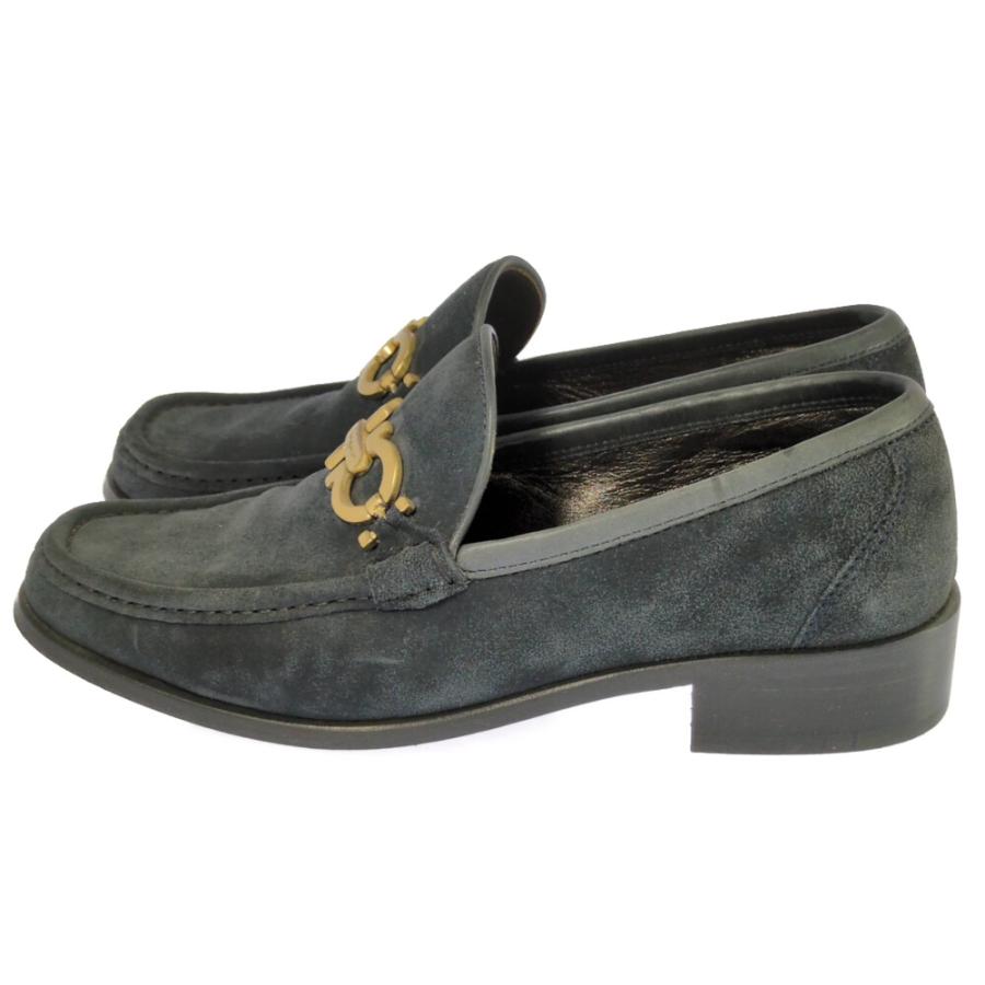 (限定値下げ) Salvatore Ferragamo サルヴァトーレフェラガモ スウェードレザー ガンチーニ金具 ローファー靴/ST/07267/1D/US6/b251018/594235 |  | 02