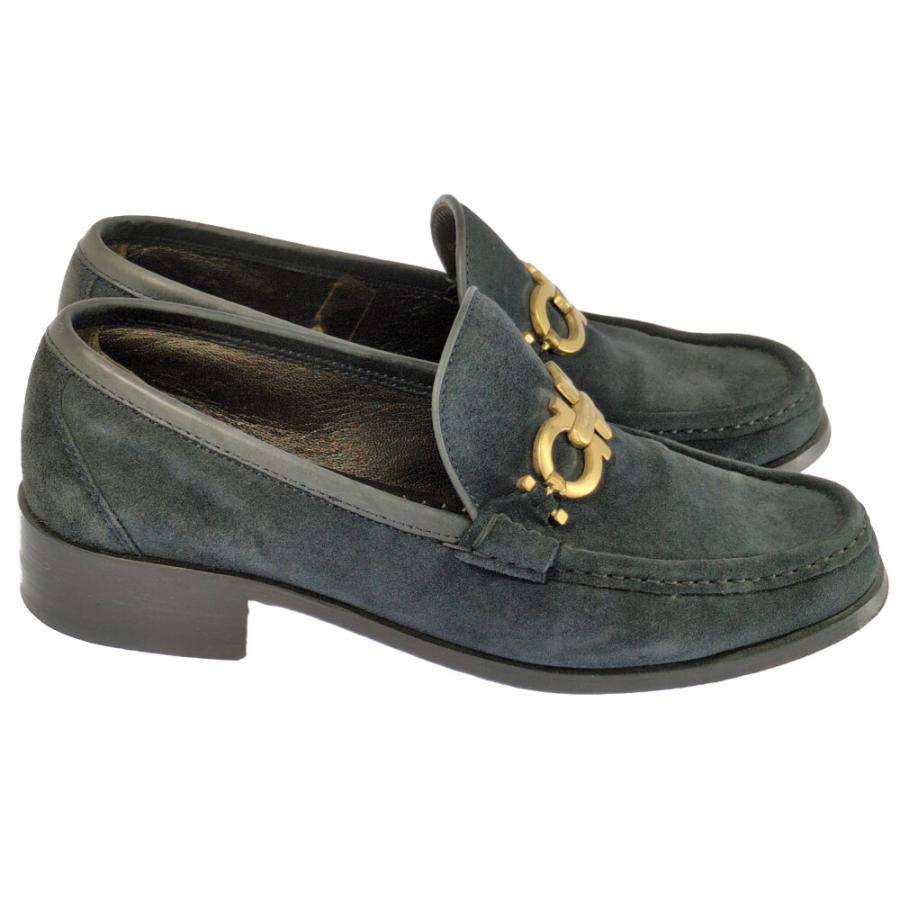 (限定値下げ) Salvatore Ferragamo サルヴァトーレフェラガモ スウェードレザー ガンチーニ金具 ローファー靴/ST/07267/1D/US6/b251018/594235 |  | 04